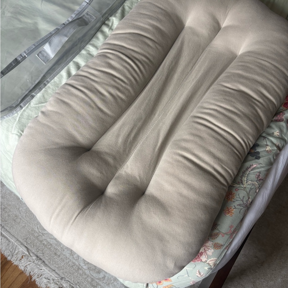 Snuggle Me Infant Lounger